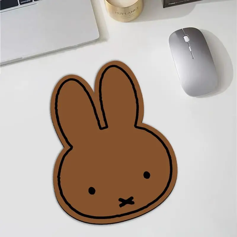 Mouse Pad em Forma de Coelho M - Gaming Keyboard And Mouse Pad avaliação e preço